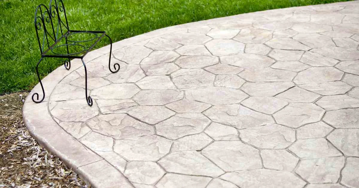 how to lay pavers on grass — supporting image 1