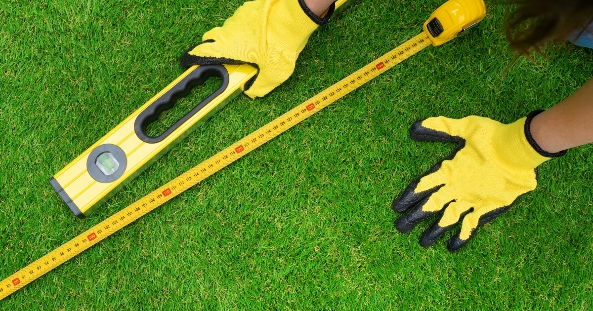 installing artificial grass — featured image